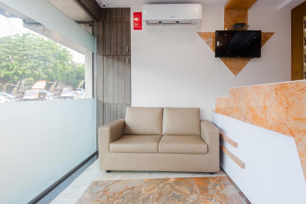 Oyo 14056 Golden Arch Hotel Mumbai Exterior photo